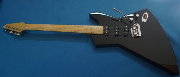 Mancuso Guitars shop, chitarre, bassi, liuteria, basso, chitarra, telecaster, stratocaster, mandolino, bass