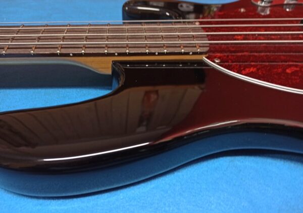 Mancuso Guitars shop, chitarre, bassi, liuteria, basso, chitarra, telecaster, stratocaster, mandolino, bass