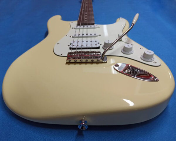 Mancuso Guitars shop, chitarre, bassi, liuteria, basso, chitarra, telecaster, stratocaster, mandolino