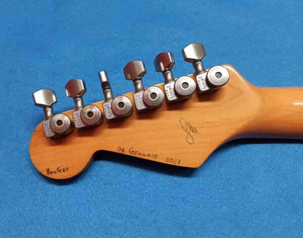 Mancuso Guitars shop, chitarre, bassi, liuteria, basso, chitarra, telecaster, stratocaster, mandolino