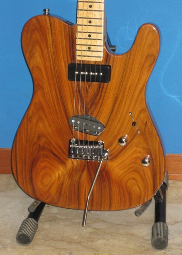 Mancuso Guitars shop, chitarre, bassi, liuteria, basso, chitarra, telecaster, stratocaster, mandolino
