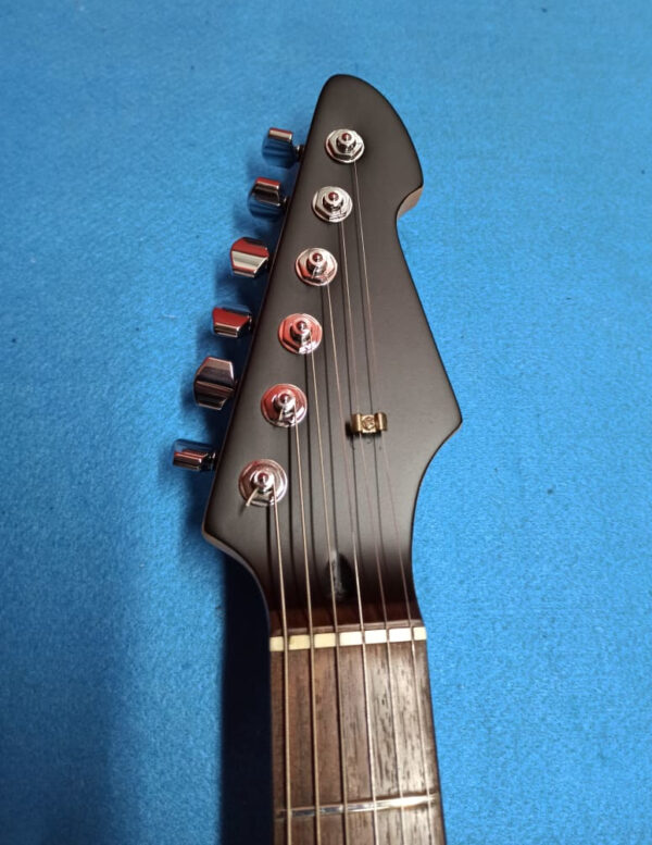 Mancuso Guitars shop, chitarre, bassi, liuteria, basso, chitarra, telecaster, stratocaster, mandolino