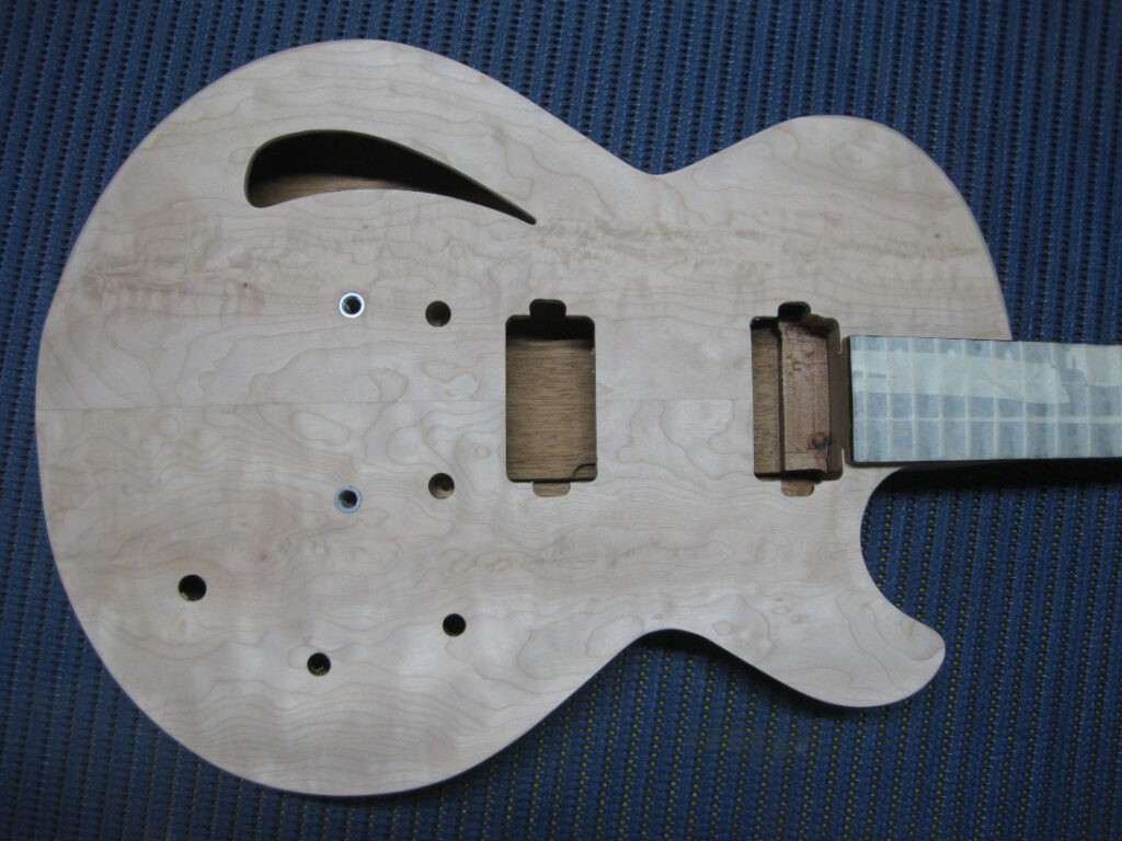 Mancuso Guitars shop, chitarre, bassi, liuteria, basso, chitarra, telecaster, stratocaster, mandolino